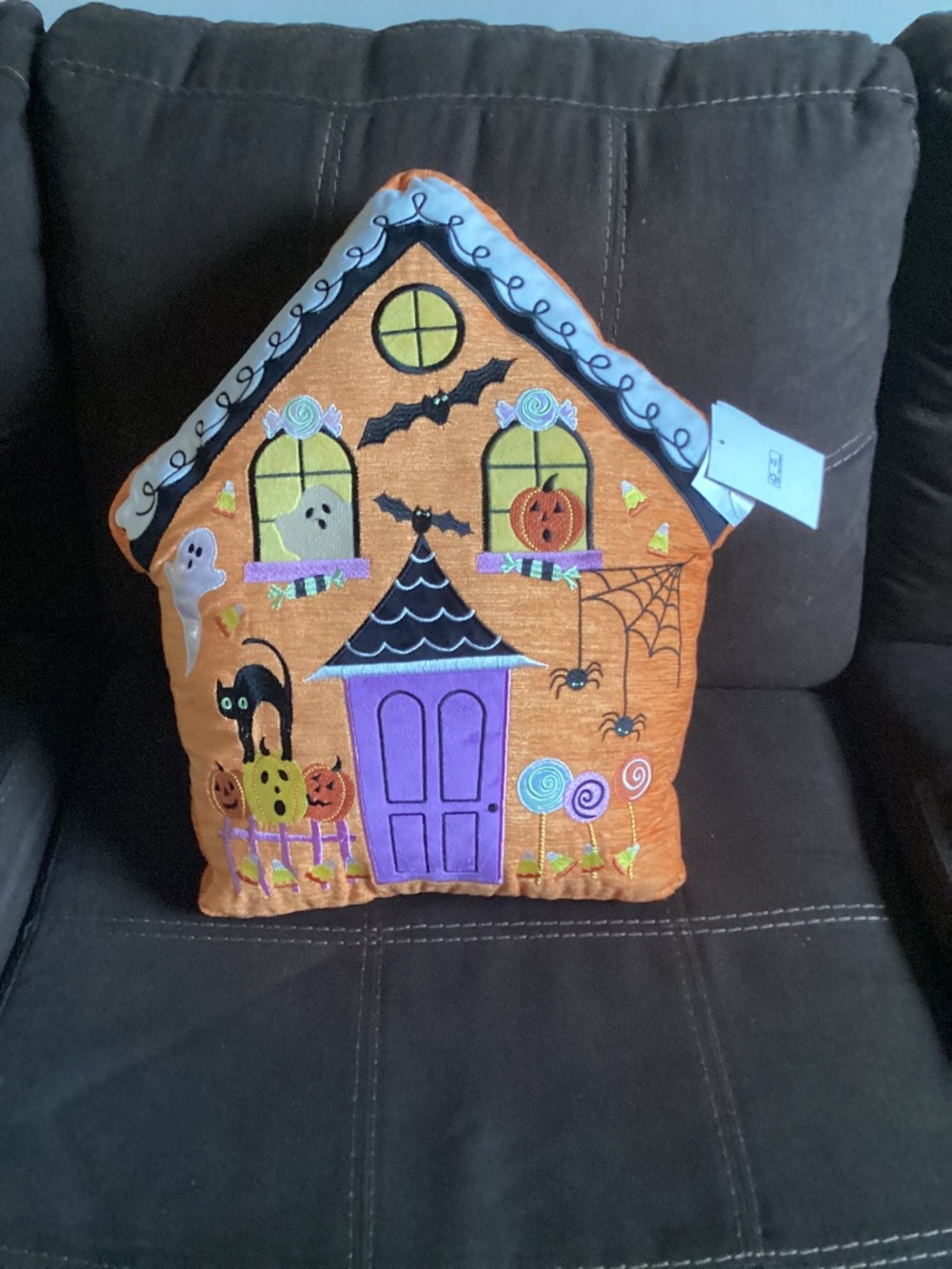 New Isaac Mizrahi Halloween Haunted House Decorative Pillow -17x18”